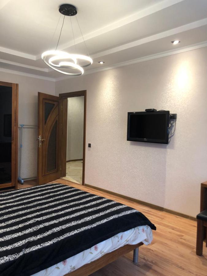 Stylish Apartments In The Heart Of The City! Tashkent Exterior foto